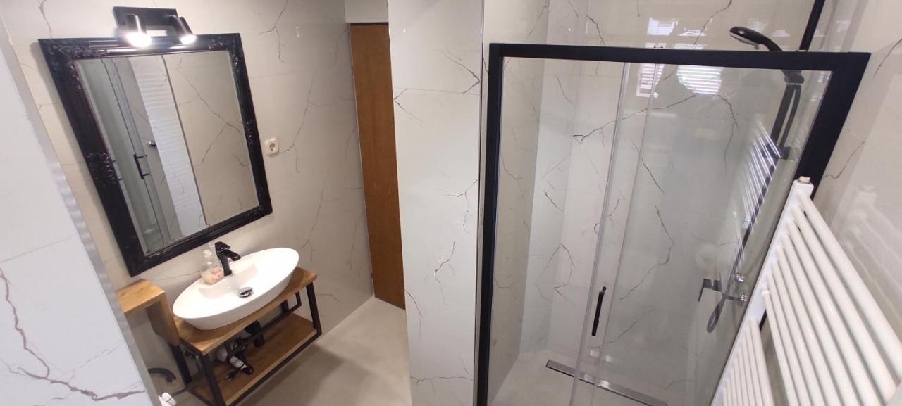 Apartment Antisin Zára Kültér fotó